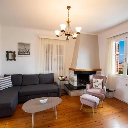 Appartement To Patriko Lefkada Cozy Village With Parking *